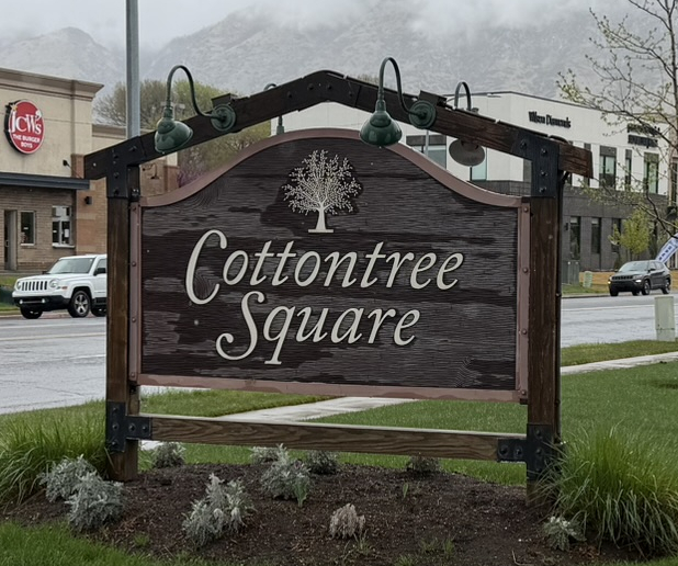 Cottontree Square Sign